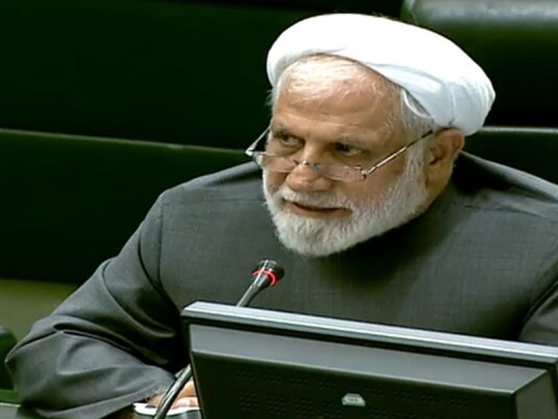 صنعت تا جایی که قانون اساسی اجازه می‌دهد باید به بخش خصوصی واگذار شود