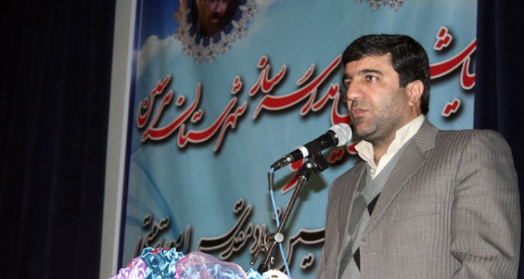  مراسم تجلیل از خیرین مدرسه ساز و مربیان پرورشی شهرستان هرسین برگزار شد