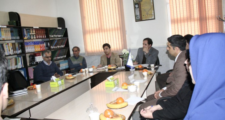 سومین جلسه کمیته علمی همایش منطقه ای شهرستان هرسین از نگاه فرهنگ و اقتصاد برگزار شد/دکتر نادری:انتخاب کمیته ها به صورت تخصصی در دستور کار قرار گرفت