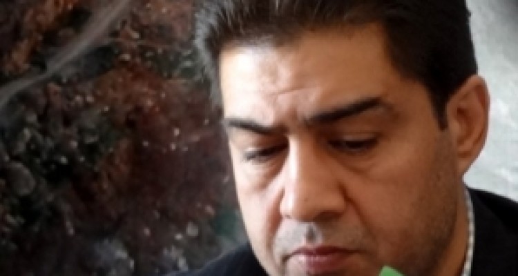 فرماندار صحنه یکی از مدیران این شهرستان را کتک زد/ دست بی تدبیری دولت امید در آستین عباس آبادی