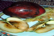  نارضایتی مردم از کیفیت و نحوه توزیع میوه شب عید /تفاوت فاحش کیفیت میوه تعاونی با کف بازار با همان قیمت