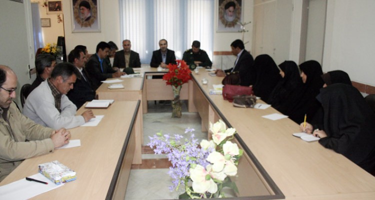 از ایجاد هماهنگی جهت برگزاری برنامه میدان تیر دانش آموزی تا برگزاری مراسمات هفته کوثر در هرسین