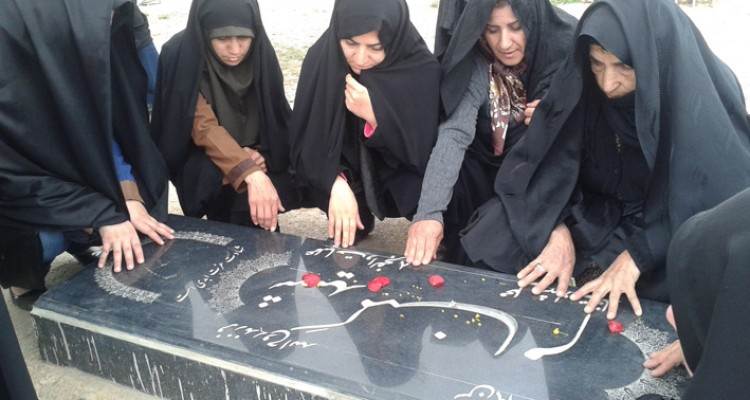 مراسم غبارروبی و عطر افشانی مزار شهدای گمنام در هرسین برگزار شد