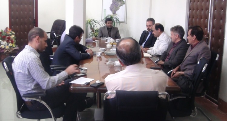 بررسي مشكلات بيمارستان شهداي شهرستان هرسين/یاور محمدی: همه مردم باید آثار مثبت بیمه سلامت در جامعه را لمس کنند 