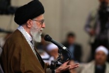 هرحنجره‌ای که درجهت اختلاف مسلمانان حرف بزند بلندگوی دشمن است