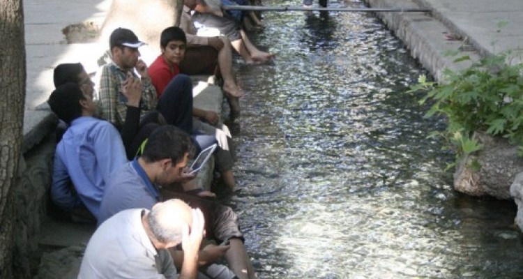 طبیعت سراب هرسین؛ پذیرای روز ه داران در ماه مبارک رمضان