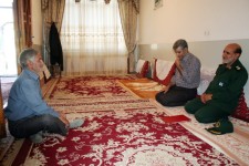 دیدار با خانواده معظم شهدا در هرسین+تصویر