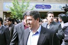 مسئولین در خصوص به تعویق افتادن اجرای حکم مهدی هاشمی باید پاسخگو باشند