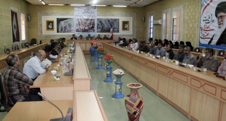 در مراسمی سالروز ورود آزادگان به کشور در هرسین گرامی داشته شد/یاور محمدی:وجه تمایز رزمندگان ما با دشمن صبر و استقامت آنهاست