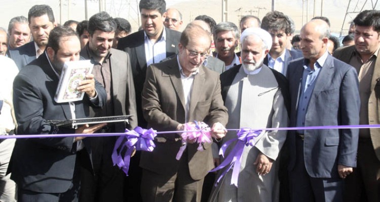 افتتاح 4کیلومتر از پروژه چهاربانده کرد محور هرسین به پلیسراه
