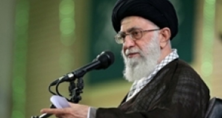 دشمن درپی نفوذ در مراکز تصمیم‌گیرنده و تصمیم‌ساز است/ سپاه جلوی نفوذ امنیتی را با قدرت می‌گیرد/ آمریکا مظهر کامل استکبار جهانی است