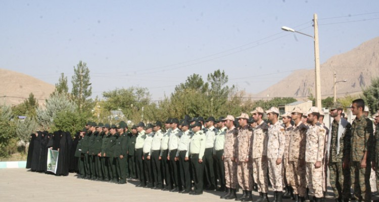 مراسم صبحگاه مشترک نیروی های مسلح در سپاه ناحیه هرسین +تصویر