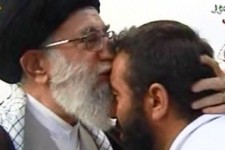 خاطره جانباز 70 درصد از دیدار با رهبر انقلاب/ روایت بوسه عشق بر پیشانی ایثار 