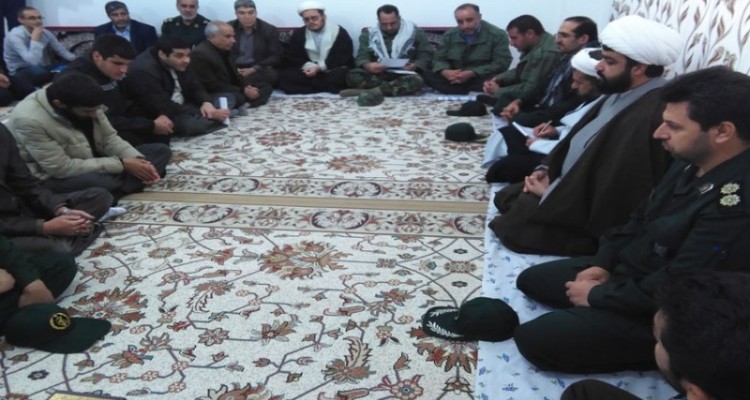 دیدار بسیجیان هرسین با امام جمعه شهرستان/حجت الاسلام باقری:بسیج برگرفته از مکتب امام خمینی(ره) است