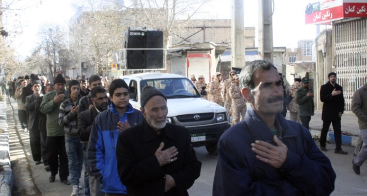 مراسم سوگواری رحلت پیامبر اعظم(ص) و شهادت امام حسن(ع) در هرسین+تصویر