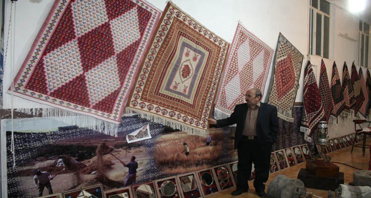 گفتگوی اختصاصی با کارآفرین برتر و احیاگر اصالت گلیم هرسین