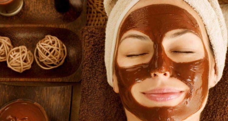 این ماسک خانگی صورت در 5 دقیقه پوست شما را دگرگون می‌کند