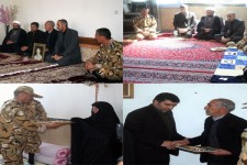 دیدار مسئولین شهرستان هرسین با خانواده معظم شهدا+تصویر