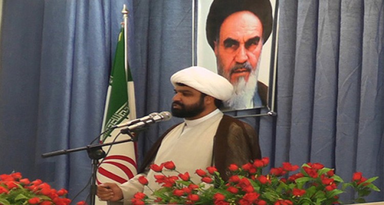 مهمترین مرحله استقلال و خودکفایی استقلال فرهنگی است /برخی ها در داخل کشور با ساده لوحی می خواهند پازل امریکا را کامل کنند