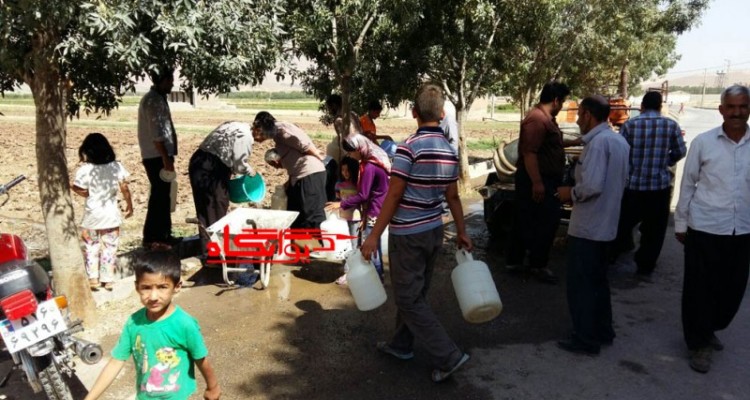 در به در به دنبال آب در چهر هرسین/ وقتی مردم چوب ضعف مدیریت ها را می خورند