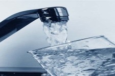 علت افت فشار آب وجود قطعی در سیستم پمپاژ آب هرسین است/ احتمال قطعی برق به دلیل عیب یابی سیستم پمپاژ وجود دارد