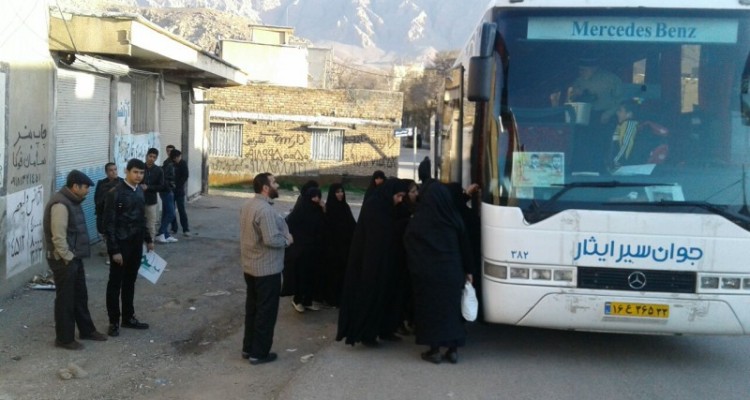 اعزام کاروان راهیان نور  به مناطق عملیاتی جنوب کشور+تصویر