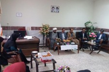  ديدار امام جمعه و فرماندار هرسين با تعدادي از معلمين اين شهرستان