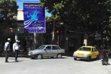 تنها چراغ راهنمای هرسین قرمز نمی شود / راهنمایی و رانندگی شهر را به روش سنتی اداره می کند