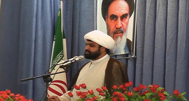 چرا باید منتخب ملت بیاید و بگویید که خط قرمز من 2030است/ نباید کسانی که دم از زنده باد فتنه گر میزنند در این شهرستان قد علم کنند