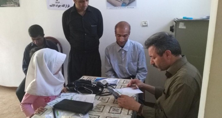 از ابتدای اردیبهشت ماه تا کنون 5 تیم پزشکی به محله  محروم  ده بالا  هرسین اعزام شده است