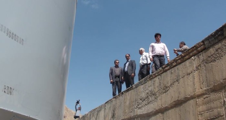 بازديد فرماندار هرسين از تأسيسات و تصفيه خانه آب شرب شهر هرسين