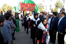 دانش آموزان هرسینی به مناطق عملیاتی غرب کشور اعزام شدند+تصویر