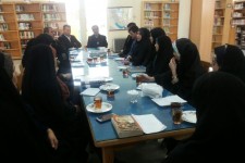 نشست کتابخوان در کتابخانه عمومی شهدای محراب برگزار شد