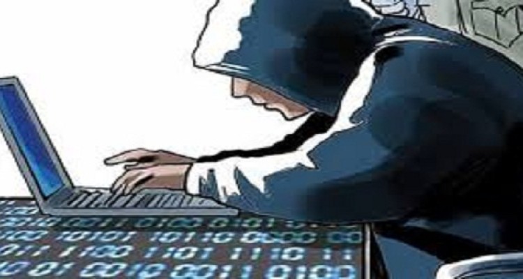 کلاهبردار اینترنتی در هرسین دستگیر شد