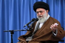 امام بزرگوار در مقابل منکرِ «بی‌حجابی» مثل کوه ایستاد/حجاب مصونیت زن است نه محدودیت /حضور ایران در منطقه ربطی به آمریکا و اروپا ندارد