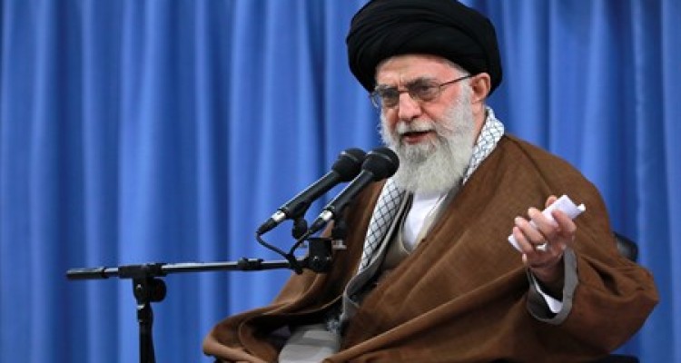 امام بزرگوار در مقابل منکرِ «بی‌حجابی» مثل کوه ایستاد/حجاب مصونیت زن است نه محدودیت /حضور ایران در منطقه ربطی به آمریکا و اروپا ندارد