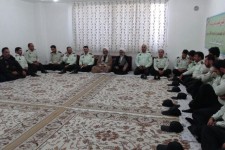 دیدار پرسنل نیروی انتظامی با امام جمعه هرسین