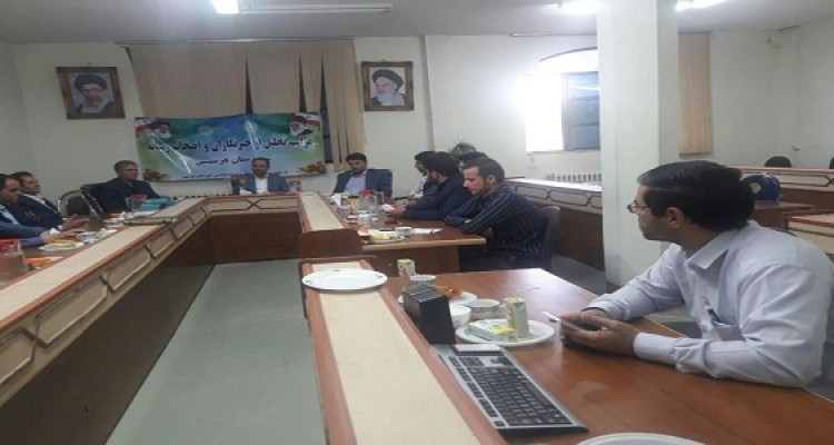 خبرنگاران  در راستای افزایش امیدواری مردم در جامعه تلاش کنند