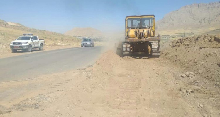 اجرای طرح تعریض ورودی وخروجی های شرقی و غربی هرسین