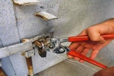 تعطیلی 35 واحد صنفی در هرسین برای پشیگیری از شیوع کرونا  