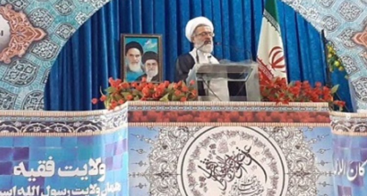 دشمن تلاش می کند که مردم را ناامید کند تا در انتخابات حضور پیدا نکنند