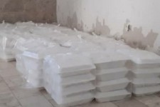 توزیع غذای گرم وبسته معیشتی در بین نیازمندان هرسینی در ماه محرم