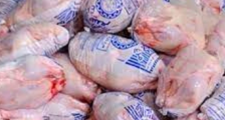 توزیع 6 تن مرغ منجمد تنظیم بازار در شهرستان هرسین