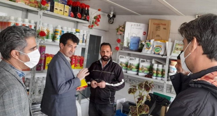 مانور ملی مقابله با توزیع آفت کش های غیر مجاز و تقلبی در هرسین