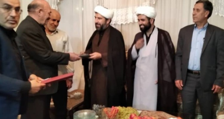 تجلیل از پیرغلام حسینی (ع) در شهرستان هرسین