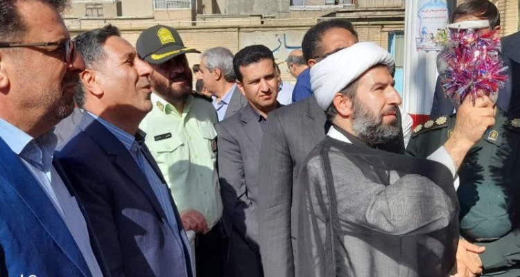 زنگ ایثار و مقاومت و بازگشایی مدارس در هرسین نواخته شد