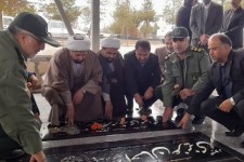 مزار شهدای هرسین غبارروبی شد