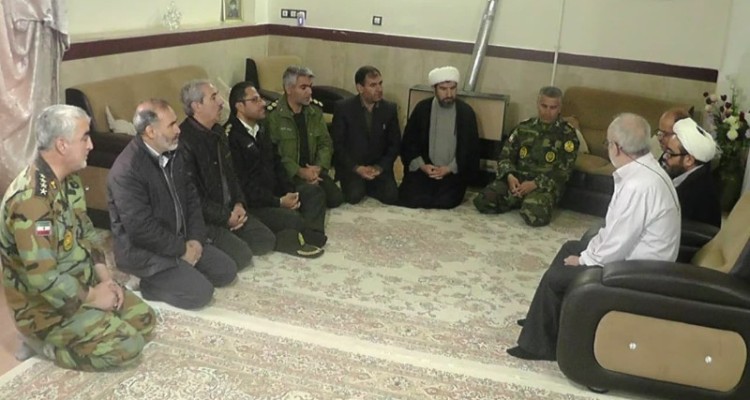 دیدار با خانواده های معظم شهدا و ایثارگران در شهرستان هرسین