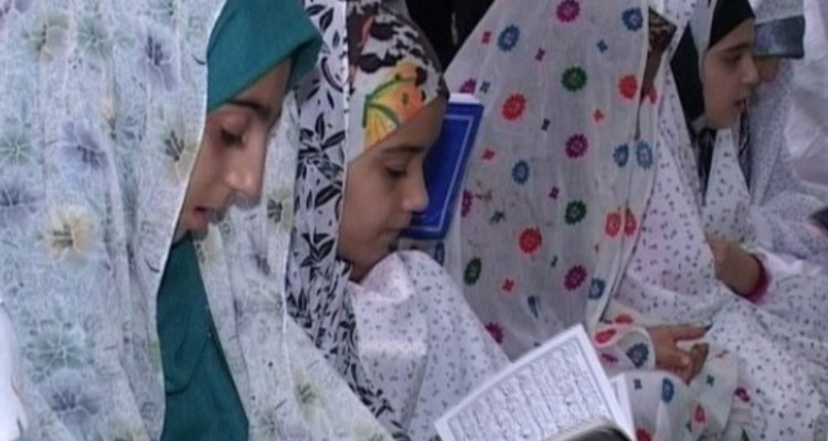 آغاز مراسم اعتکاف در مساجد شهرستان هرسین