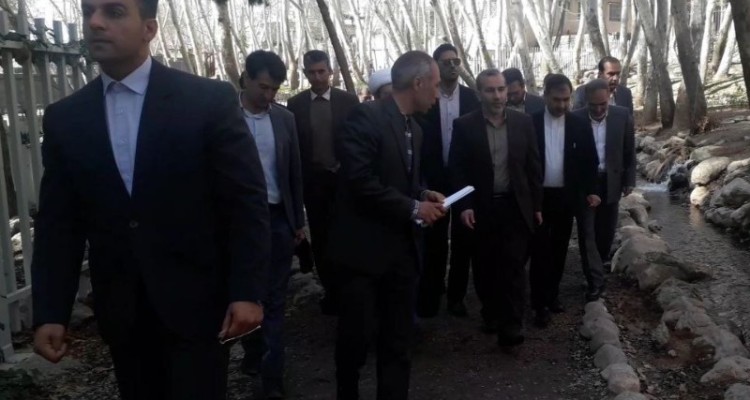 بازدید استاندار کرمانشاه از اماکن گردشگری و برخی پروژه های نیمه کاره در هرسین
